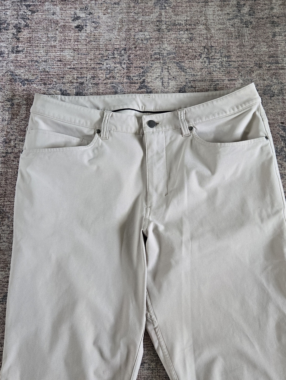 Lululemon ABC Pant Slim Casual Pants Size 33/28L Inseam Warpstreme Silverstone - Picture 3 of 8